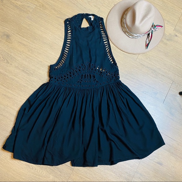 Western Boho Gathered Black Cutout Side Exposed Dress Size 8 - Picture 1 of 5